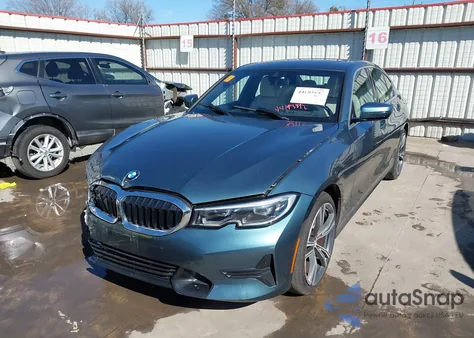 2021 BMW 330I z USA, uszkodzony, nr VIN 3MW5R1J04M8B70452